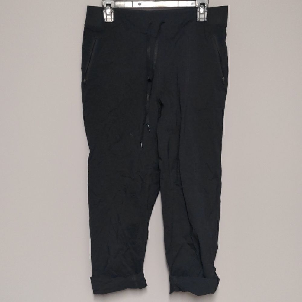 Marika Cropped Black Active Pants